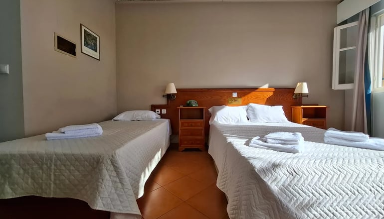 Sunrise Inn Hotel - Κουντουράτα, Κεφαλονιά