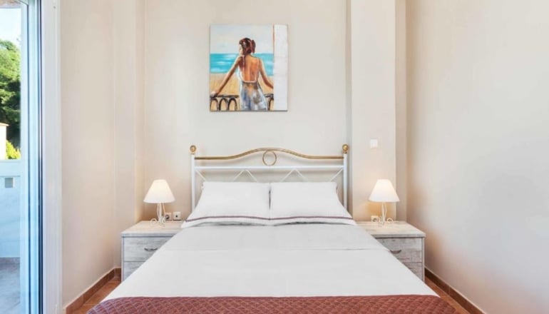 Sunset Villas, Ποσείδι