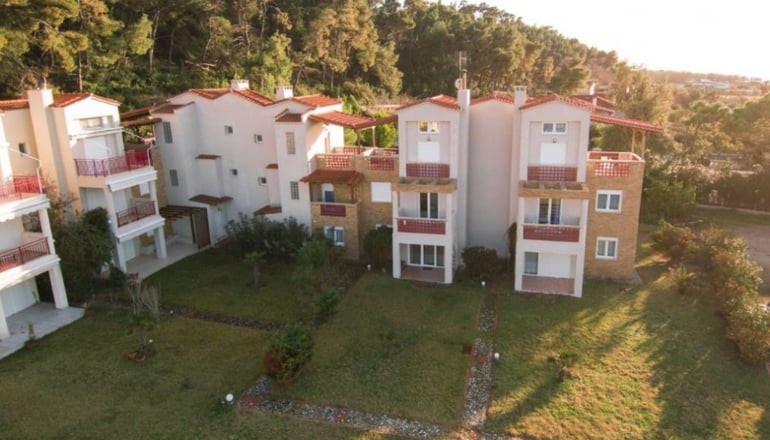 Sunset Villas, Ποσείδι