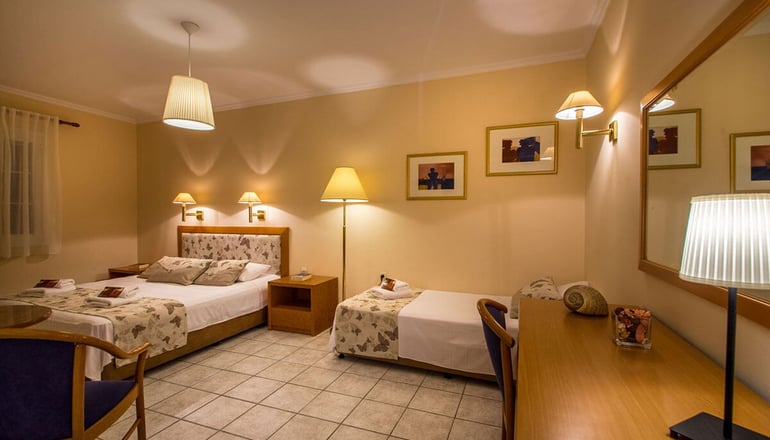 Syros Atlantis Hotel - Βάρη, Σύρος