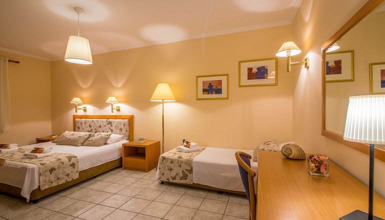 Syros Atlantis Hotel - Βάρη, Σύρος