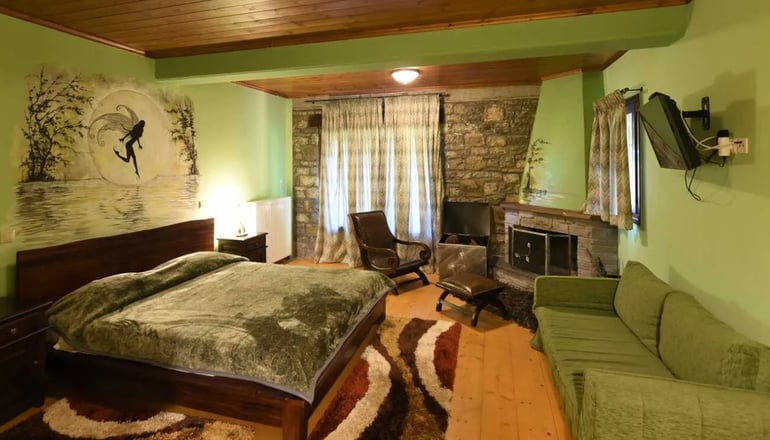 Τα Πέτρινα - Ορεινή Ναυπακτία