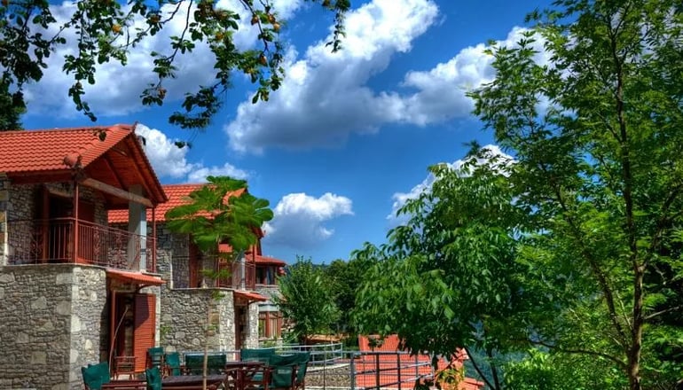 Τα Πέτρινα - Ορεινή Ναυπακτία