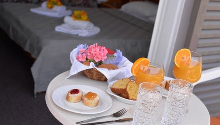 Taradella Hotel