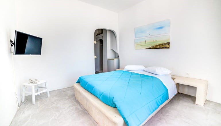 The Last Sunbeam - Φηρά, Σαντορίνη