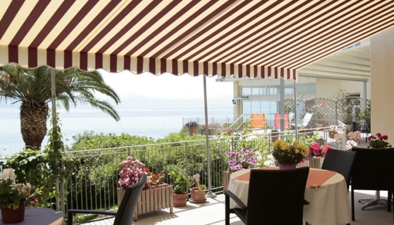 Theoxenia Hotel - Λουτράκι