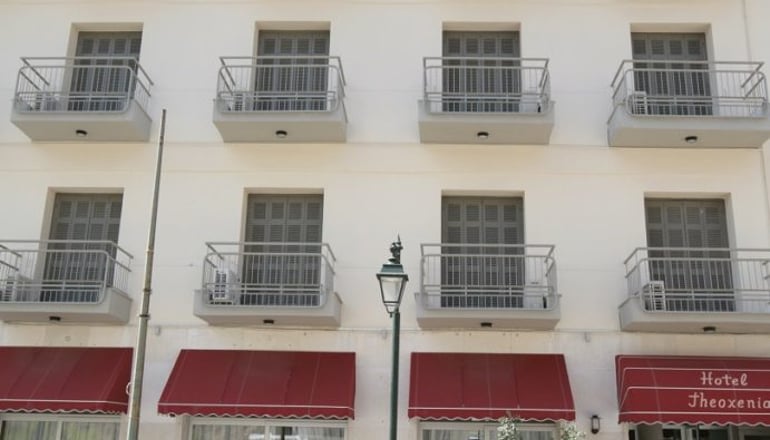Theoxenia Hotel - Λουτράκι