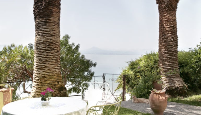 Theoxenia Hotel - Λουτράκι