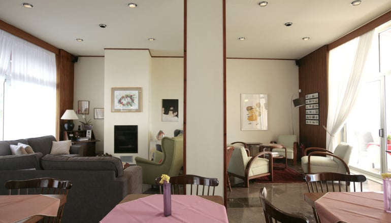 Theoxenia Hotel - Λουτράκι