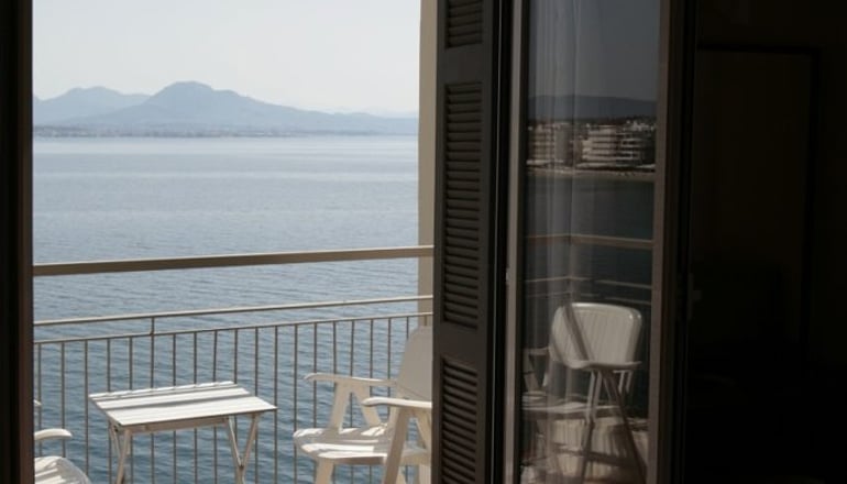 Theoxenia Hotel - Λουτράκι