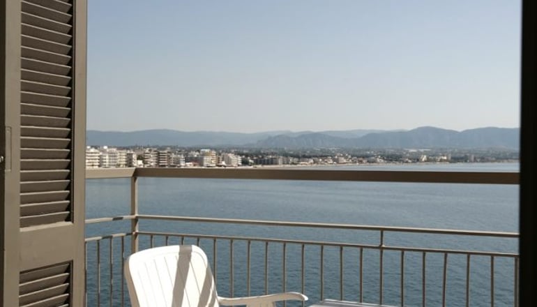 Theoxenia Hotel - Λουτράκι