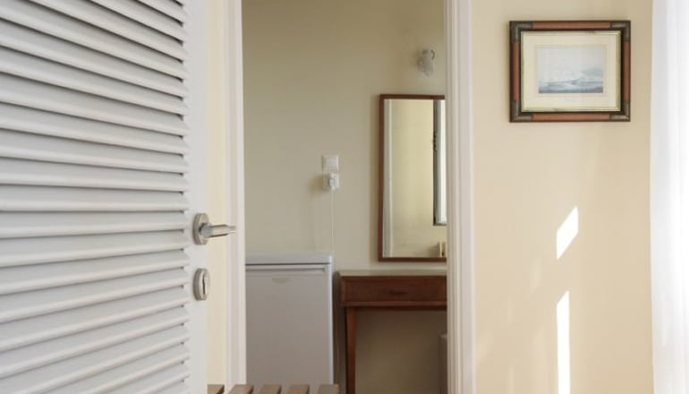 Theoxenia Hotel - Λουτράκι
