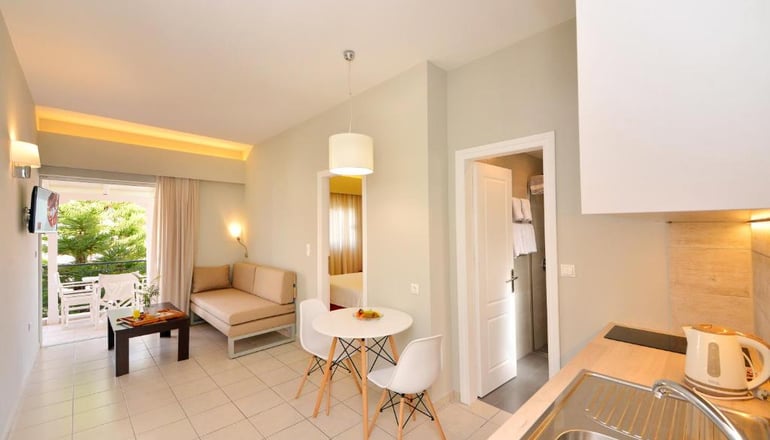 Theoxenia Hotel Apartments - Χράνοι, Μεσσηνία