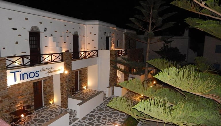 Tinos Suites & Apartments