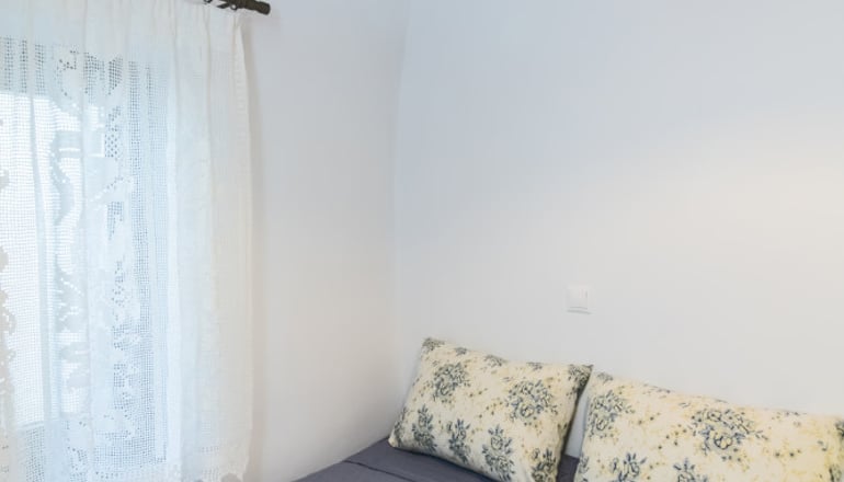 Triantaros Family House by Tinos Residencies