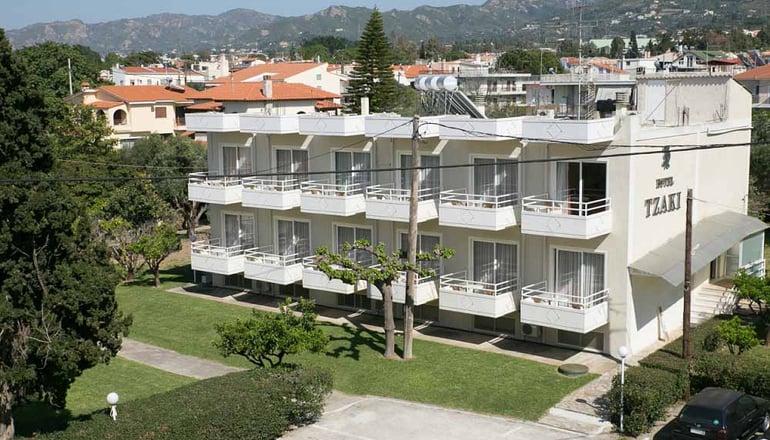 Tzaki Hotel