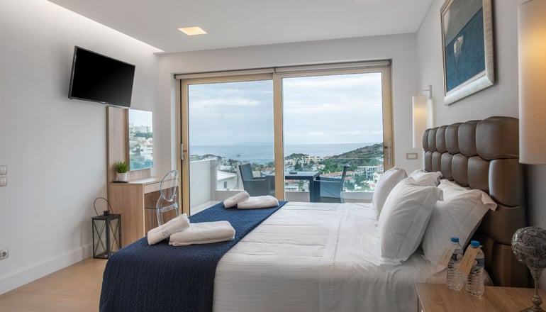 Villa Nelmar by Bill & John Villas