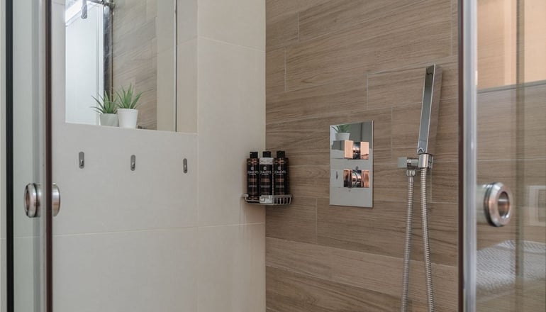 Villa Nelmar by Bill & John Villas