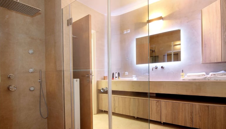 Villa Nelmar by Bill & John Villas