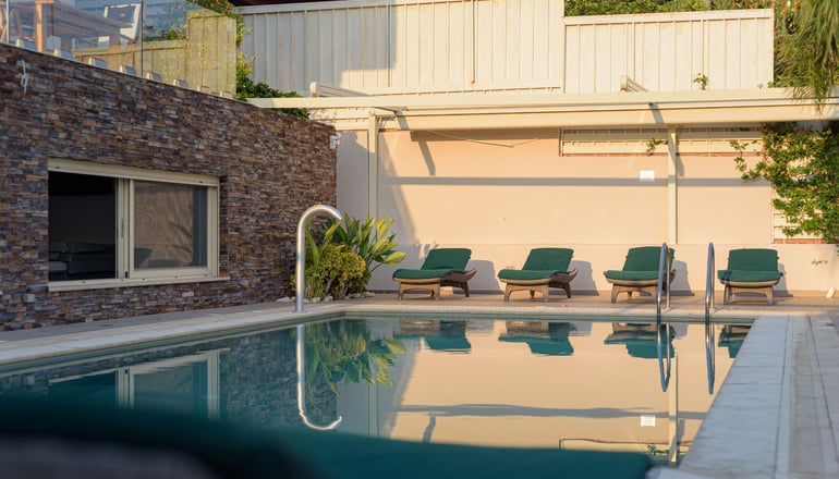 Villa Nelmar by Bill & John Villas