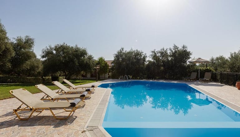 Michalis Apartment by Rentado Vacation