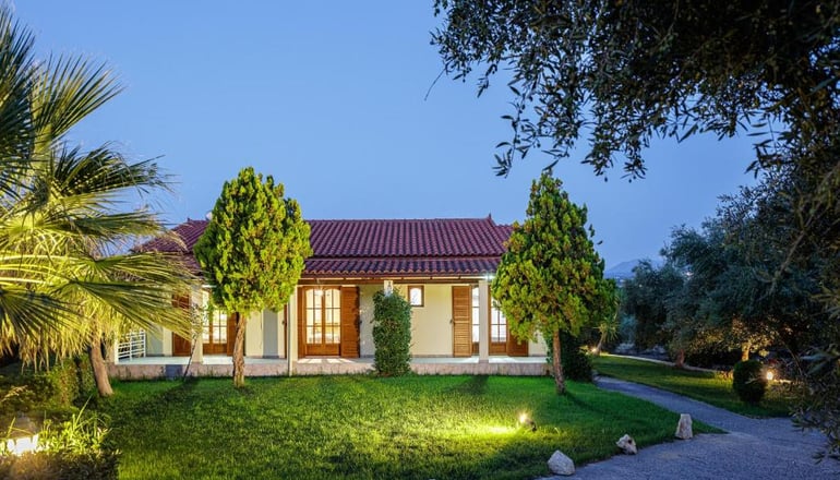 Michalis Apartment by Rentado Vacation