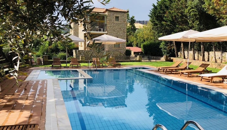 Lithos Stoupa Villas