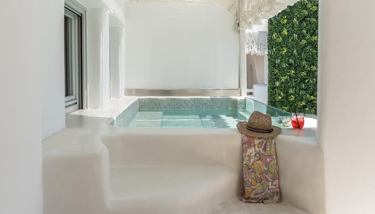 5* Virtu Suites - Άγιος Προκόπιος, Νάξος