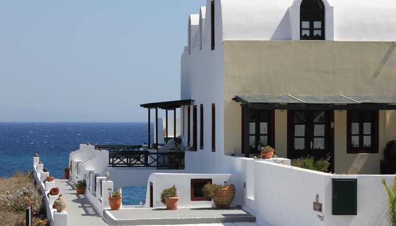 Vrachia Studios Santorini