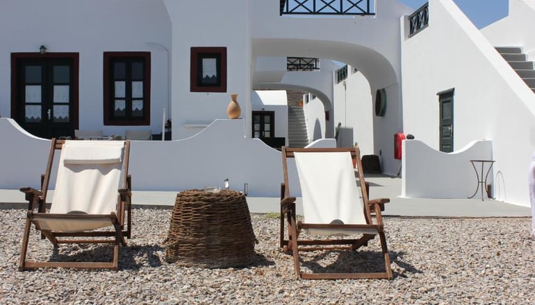 Vrachia Studios Santorini
