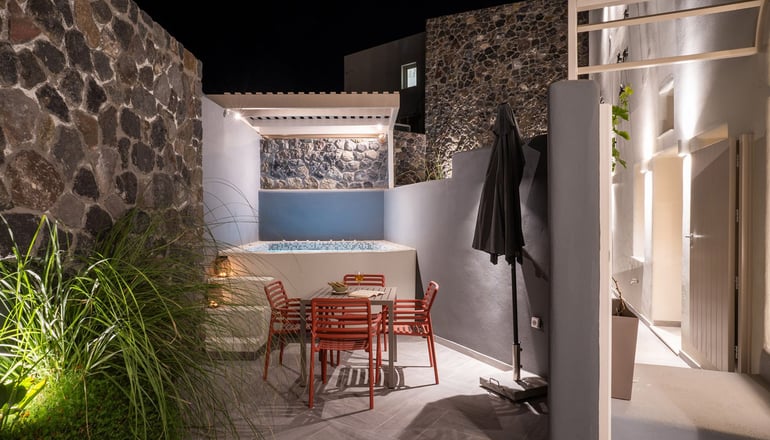 Wine & Yard Caves - Πύργος, Σαντορίνη