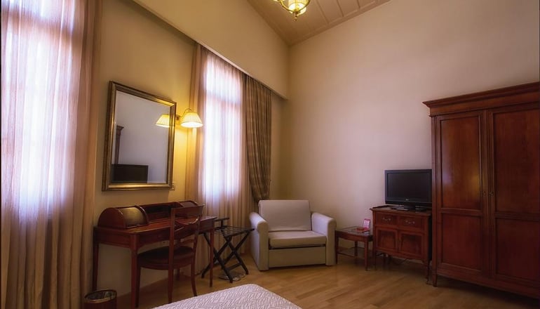 Xenon Inn Hotel