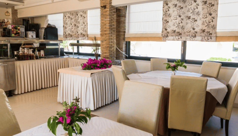Zante Plaza Hotel & Apartments