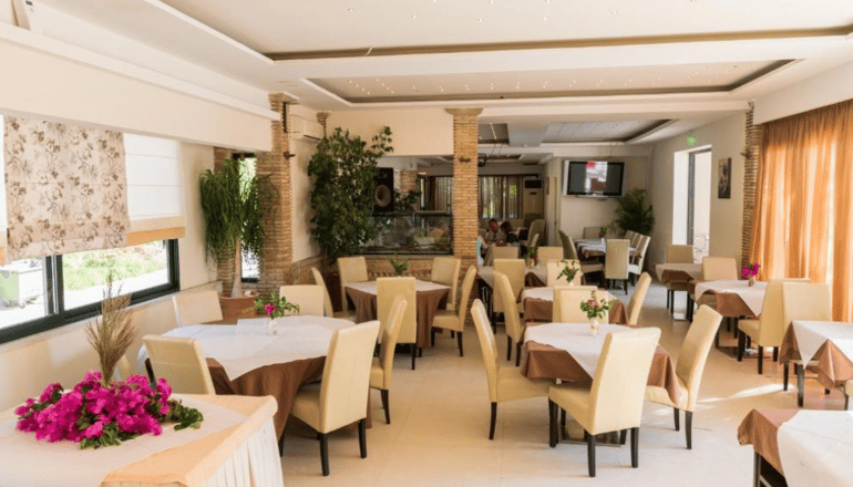 Zante Plaza Hotel & Apartments