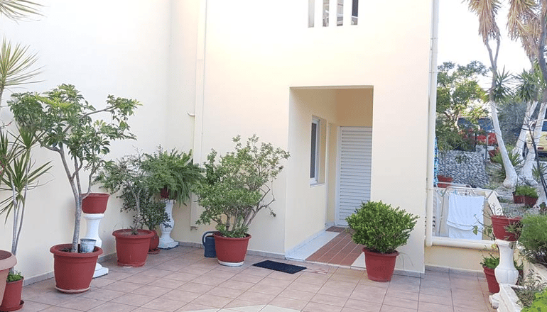 Zinovia Apartments