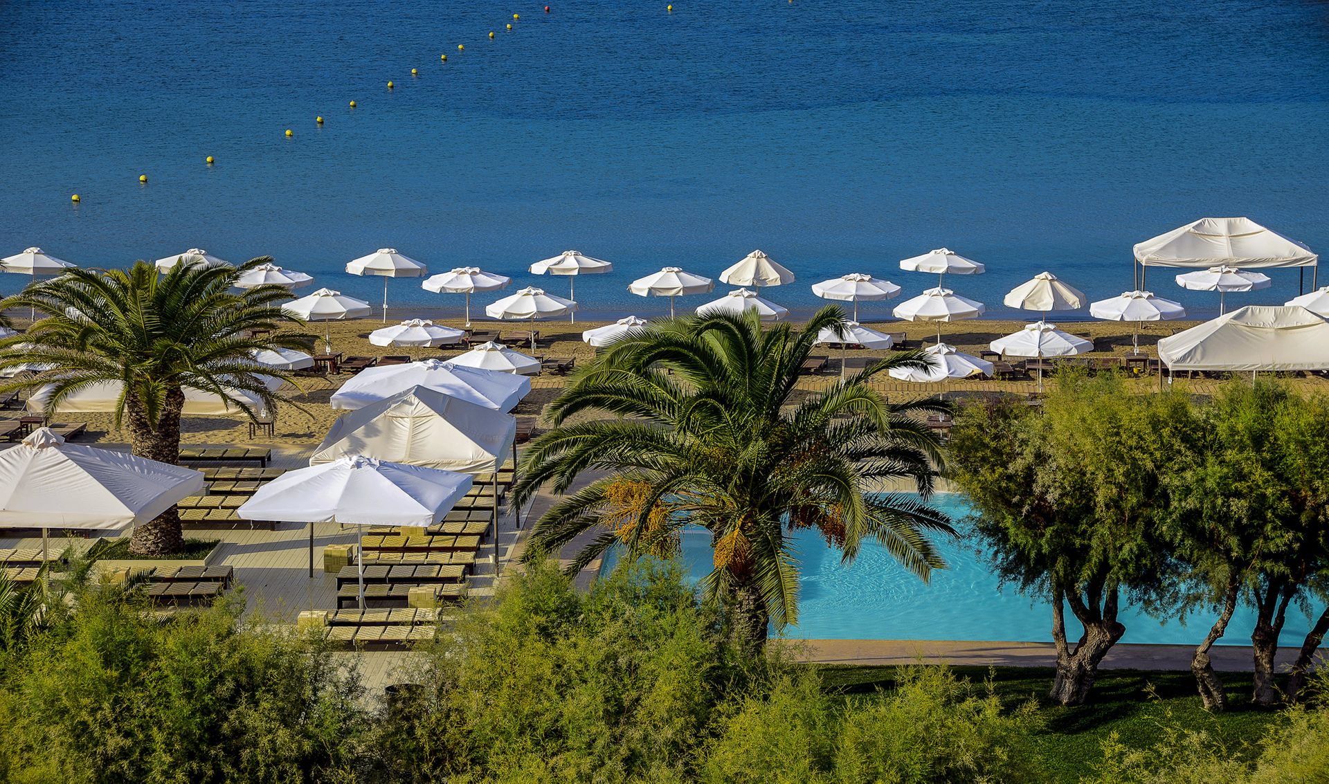 5* Plaza Resort Hotel - Ανάβυσσος ✦ 2 Ημέρες (1 Διανυκτέρευση) ✦ 2 άτομα + 1 παιδί έως 11 ετών ✦ 2 ✦ 15/04/2022 έως 30/09/2022 ✦ Μπροστά στην Παραλία!