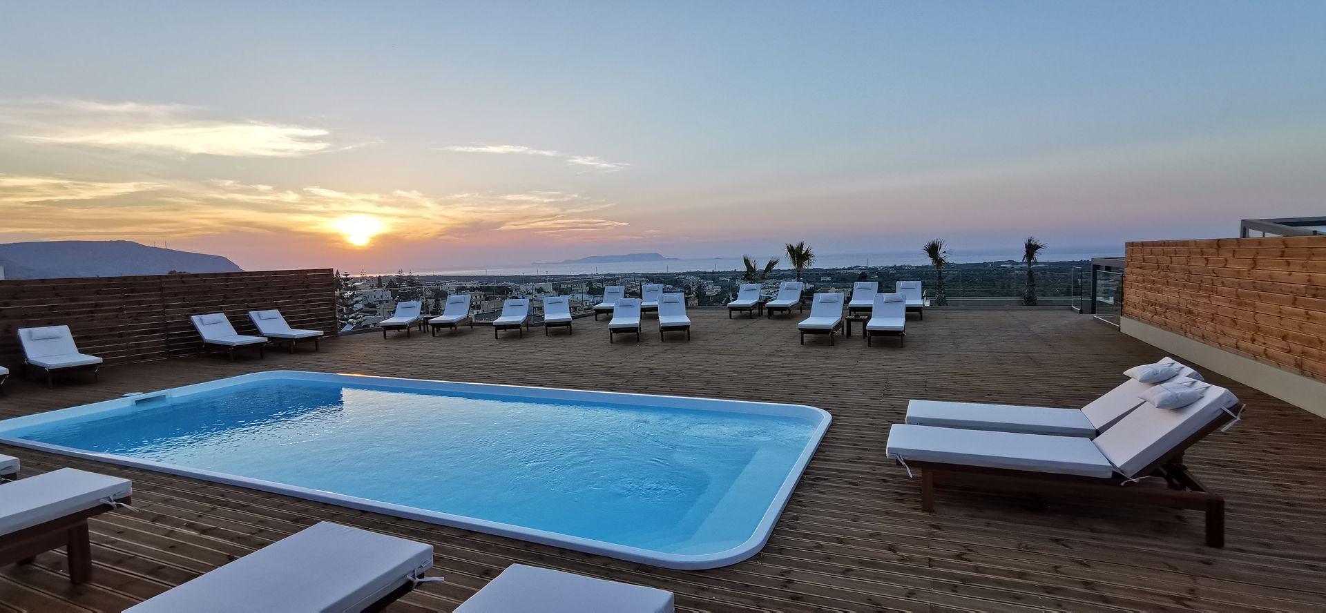 4* Villaggio Hotel - Χερσόνησος, Κρήτη ✦ 2 Ημέρες (1 Διανυκτέρευση) ✦ 2 άτομα ✦ 2 ✦ 10/04/2022 έως 30/09/2022 ✦ Yπέροχη θέα στον κόλπο της Χερσονήσου!