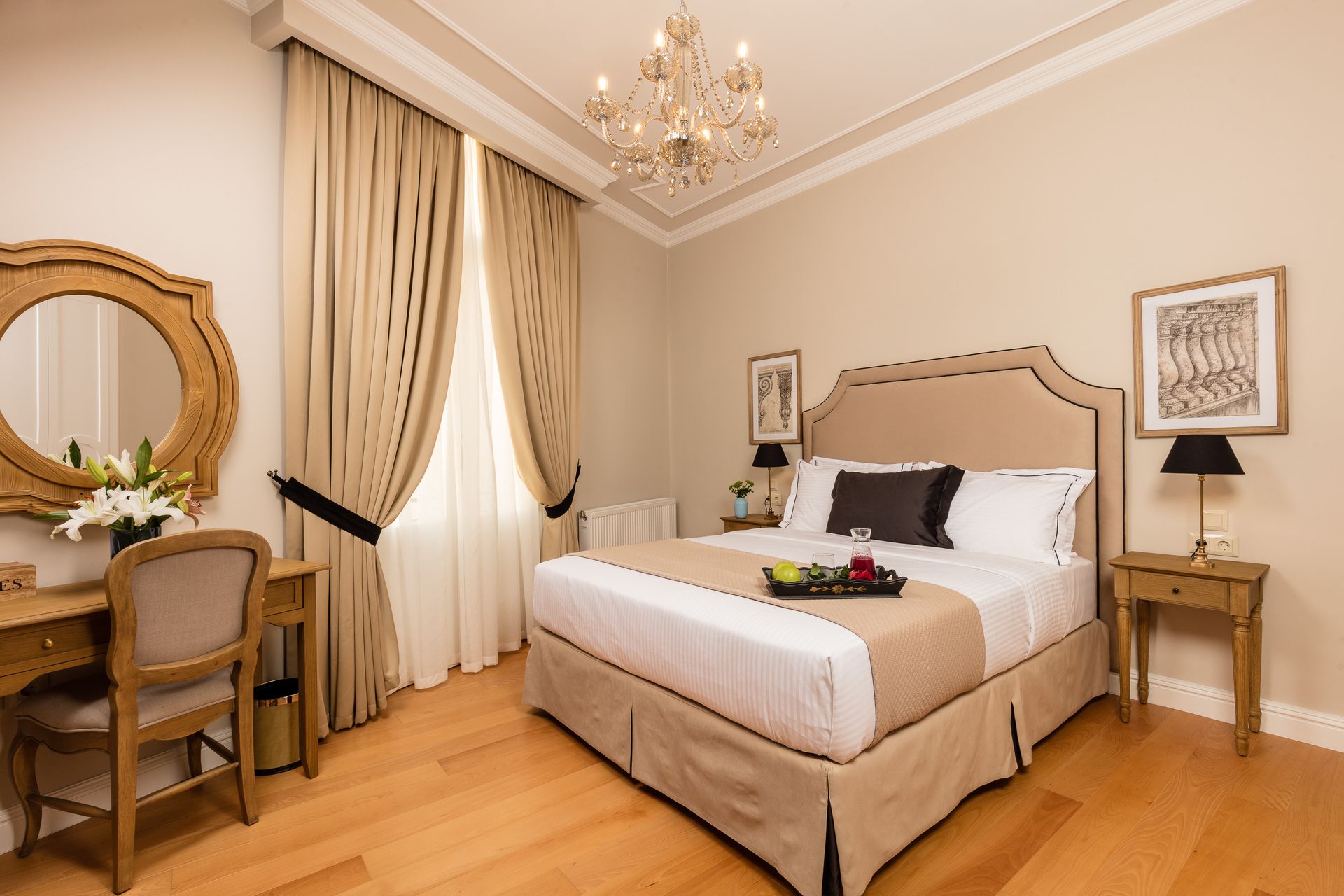 4* Athens Mansion Luxury Suites - Αθήνα ✦ 2 Ημέρες (1 Διανυκτέρευση) ✦ 2 άτομα ✦ 2 ✦ έως 30/09/2022 ✦ Στο κέντρο της Αθήνας!