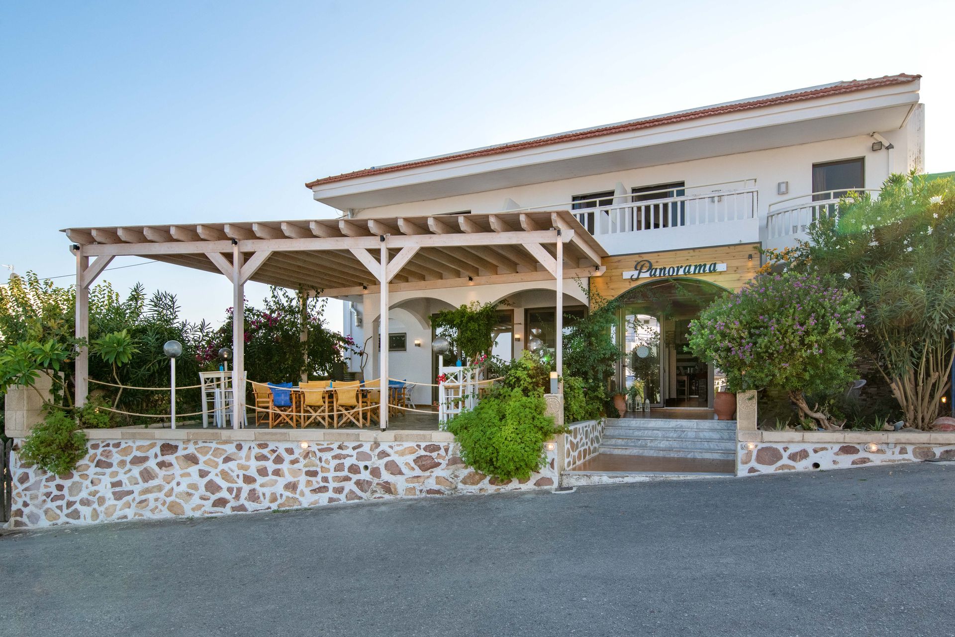 Panorama Gennadi Guest House &amp; Bistrot - Γεννάδι, Ρόδος ✦ 2 Ημέρες (1 Διανυκτέρευση) ✦ 2 άτομα ✦ Χωρίς Πρωινό ✦ 01/05/2022 έως 30/09/2022 ✦ Κοντά σε παραλία!