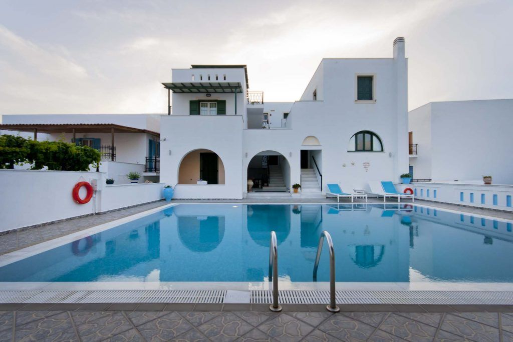Aegeon Hotel Apartments - Χώρα, Νάξος ✦ -15% ✦ 3 Ημέρες (2 Διανυκτερεύσεις) ✦ 2 άτομα ✦ 1 ✦ 01/09/2022 έως 31/10/2022 ✦ &lt;strong&gt;Έκπτωση 15% για διαμονή 2 διανυκτερεύσεων!&lt;/strong&gt;