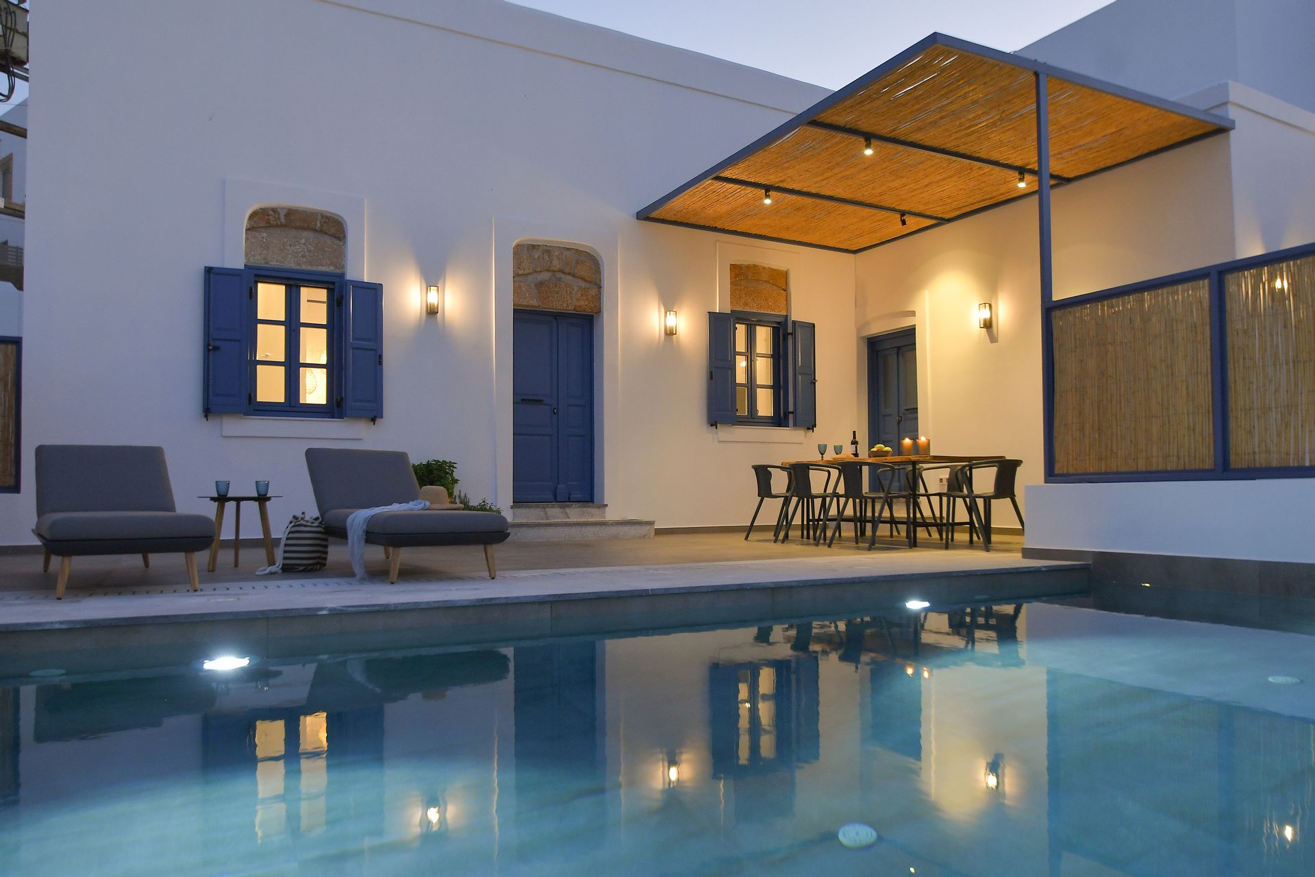 Kalathos Square Luxury Suites - Ρόδος ✦ 3 Ημέρες (2 Διανυκτερεύσεις) ✦ 2 άτομα + 1 παιδί έως 16 ετών ✦ 1 ✦ 05/05/2022 έως 30/09/2022 ✦ Στο χωριό Κάλαθος της Ρόδου!