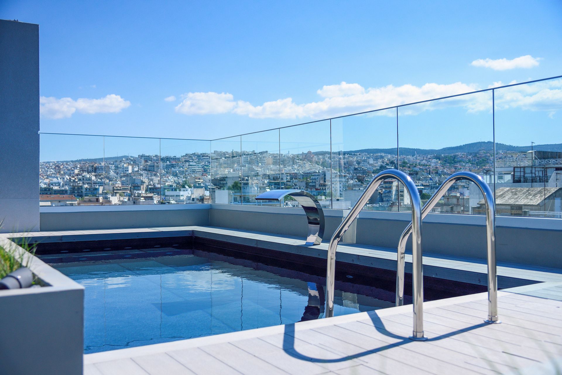 5* ONOMA Hotel - Θεσσαλονίκη ✦ 2 Ημέρες (1 Διανυκτέρευση) ✦ 2 άτομα ✦ 2 ✦ έως 30/09/2022 ✦ Κοντά στο κέντρο της Θεσσαλονίκης!