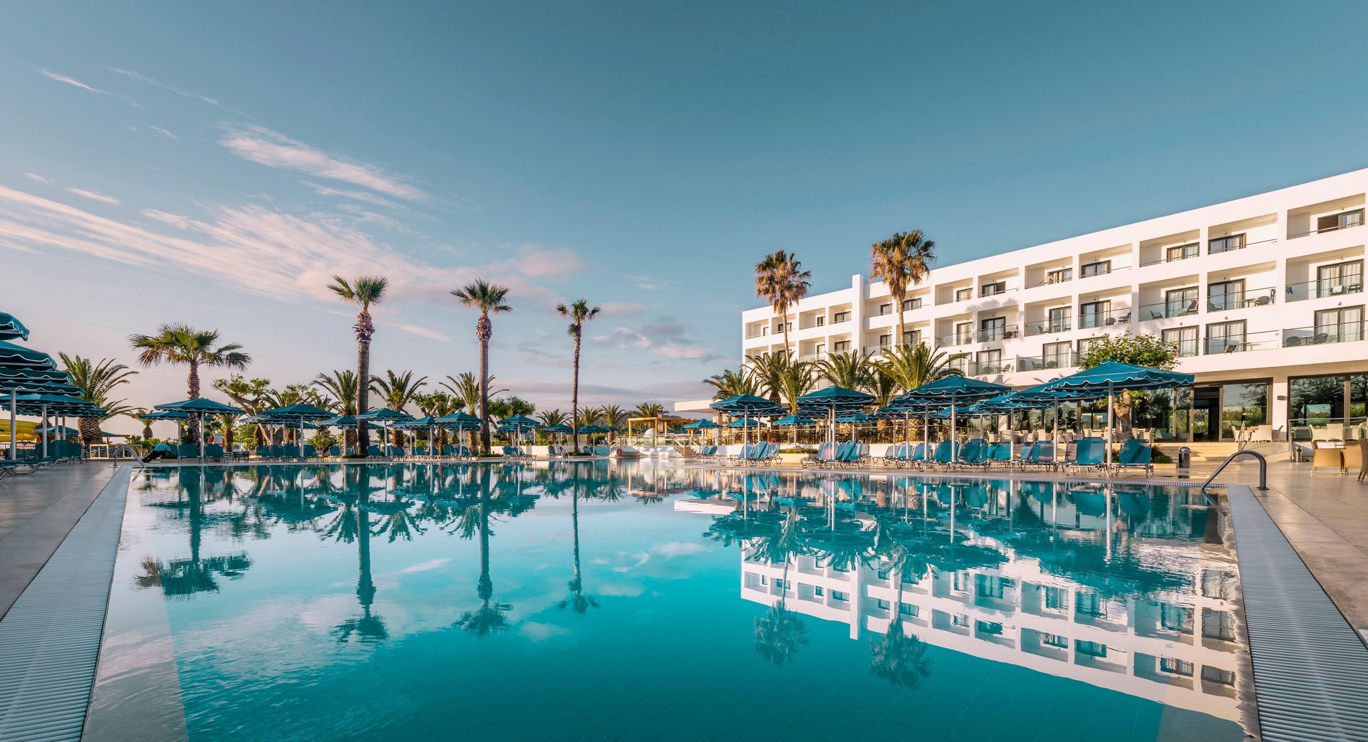 5* Mitsis Faliraki Beach Hotel & Spa – Φαληράκι, Ρόδος All Inclusive Ρόδος για 2 ημέρες/1 νύχτα για 2 άτομα+Παιδί Δωρεάν