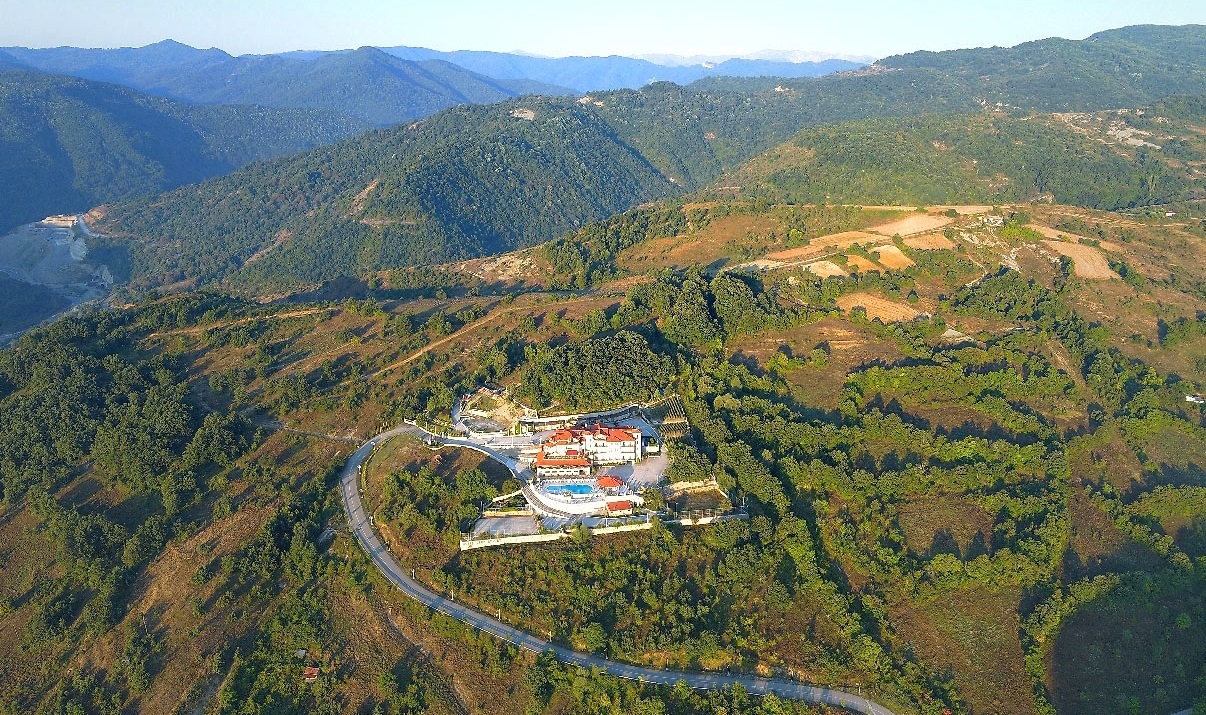 Afkos Grammos Boutique Hotel Resort 4 αστέρων - Καστοριά από 115€/νύχτα ...