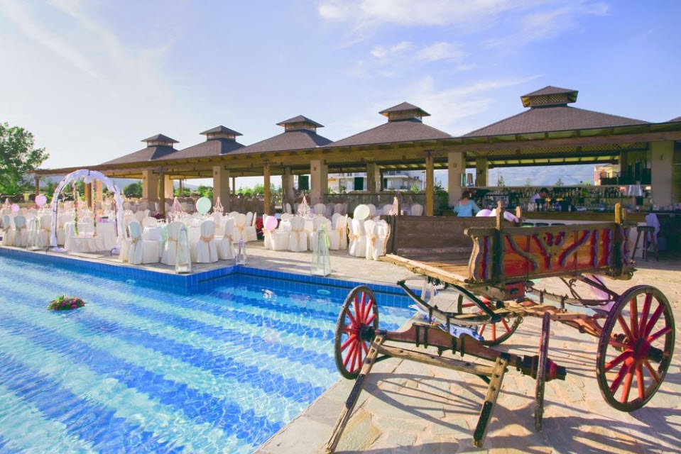 4* Cezaria Hotel - Ιωάννινα ✦ -50% ✦ 2 Ημέρες (1 Διανυκτέρευση) ✦ 2 άτομα + 1 παιδί έως 6 ετών ✦ Πρωινό ✦ έως 22/12/2020 ✦ Early check in και Late check out κατόπιν διαθεσιμότητας! 4* Cezaria Hotel - Ιωάννινα ✦ -50% ✦ 2 Ημέρες (1 Διανυκτέρευση) ✦ 2 άτομα + 1 παιδί έως 6 ετών ✦ Πρωινό ✦ έως 22/12/2020 ✦ Early check in και Late check out κατόπιν διαθεσιμότητας!