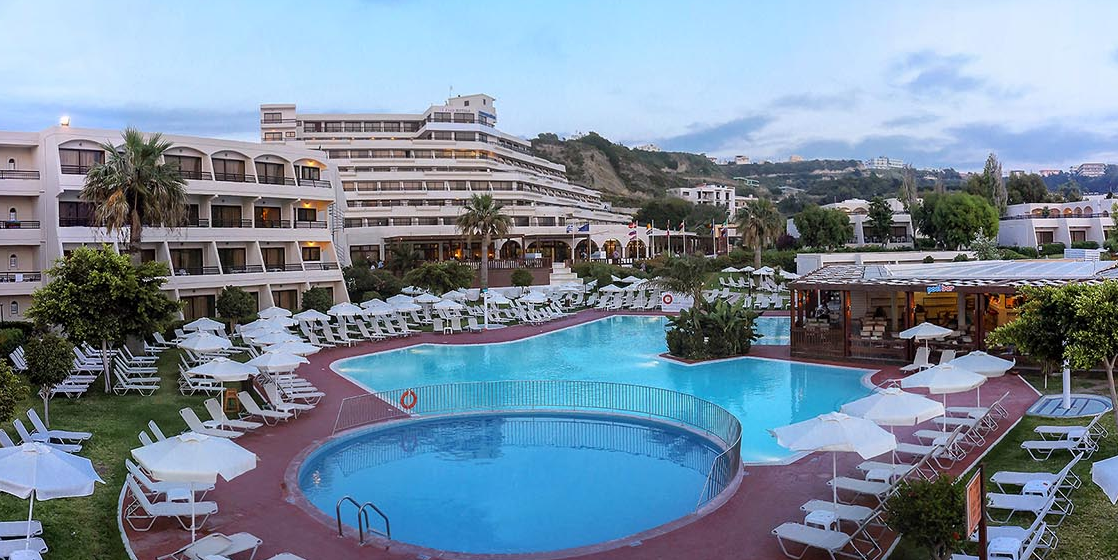 4* Sol by Melia Cosmopolitan Hotel - Ρόδος ✦ 4 Ημέρες (3 Διανυκτερεύσεις) ✦ 2 άτομα + 1 παιδί έως 14 ετών ✦ 12 ✦ 13/07/2022 έως 23/08/2022 ✦ Κοντά σε Παραλία!