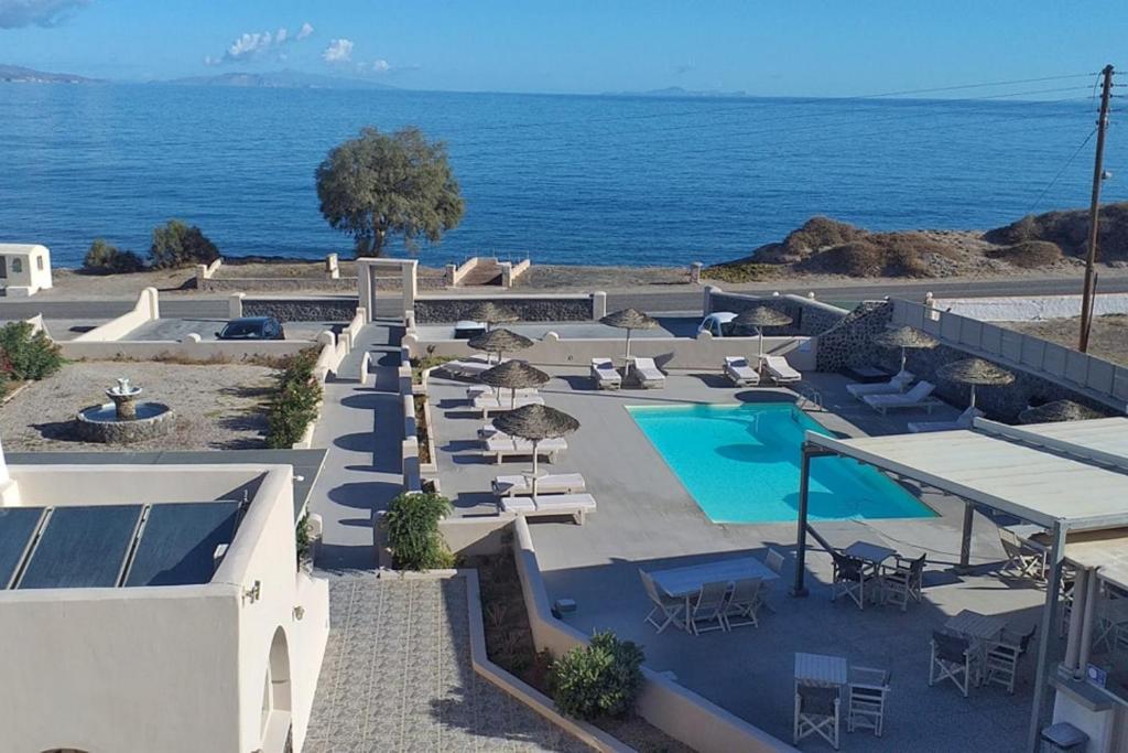 4* En Plo Boutique Suites - Οία, Σαντορίνη ✦ -10% ✦ 3 Ημέρες (2 Διανυκτερεύσεις) ✦ 2 άτομα ✦ 2 ✦ 01/09/2022 έως 30/09/2022 ✦ Μπροστά στην παραλία!