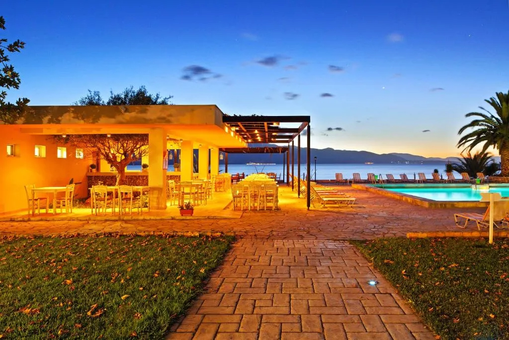 Long Beach Resort 4 αστέρων Αίγιο έως 70 από 110€/νύχτα All Inclusive