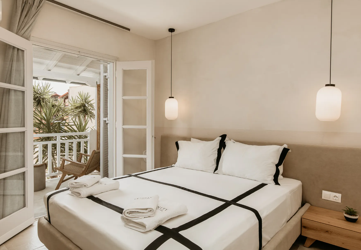 Trinity The Hotel - Αμμουλιανή, Χαλκιδική ✦ 2 Ημέρες (1 Διανυκτέρευση) ✦ 2 άτομα + 1 παιδί έως 1 έτους ✦ 2 ✦ έως 01/10/2026 ✦ Μπροστά στην Παραλία!