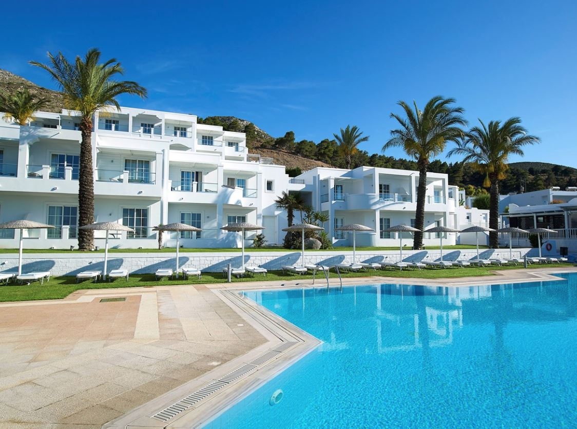 5* Dimitra Beach Resort - Κως, Άγιος Φωκάς ✦ 4 Ημέρες (3 Διανυκτερεύσεις) ✦ 2 άτομα + 1 παιδί έως 12 ετών ✦ Ημιδιατροφή ✦ έως 06/09/2019 ✦ Καρέκλες / ξαπλώστρες παραλίας 5* Dimitra Beach Resort - Κως, Άγιος Φωκάς ✦ 4 Ημέρες (3 Διανυκτερεύσεις) ✦ 2 άτομα + 1 παιδί έως 12 ετών ✦ Ημιδιατροφή ✦ έως 06/09/2019 ✦ Καρέκλες / ξαπλώστρες παραλίας